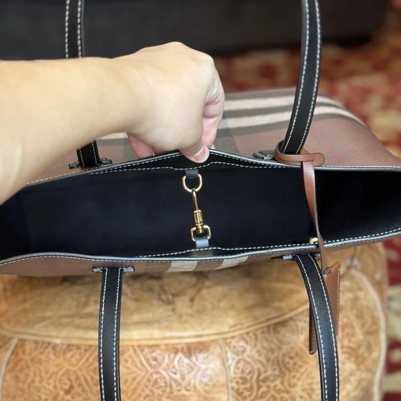 Burberry Medium Check E-Canvas and Leather Tote - Dark Birch Brown Chk - Picture 2 of 11